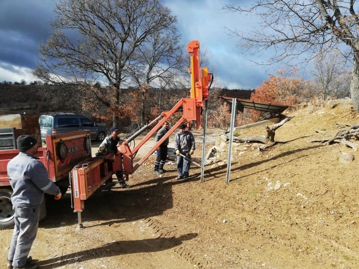 Şaphane il&ccedil;esine mahalle ve k&ouml;yleri g&ouml;steren y&ouml;n levhaları