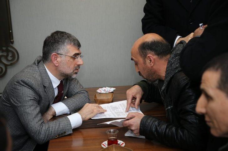 Başkan Keskin, Merkez Camii’de namaz sonrası vatandaşlarla görüşerek soruları cevapladı G4