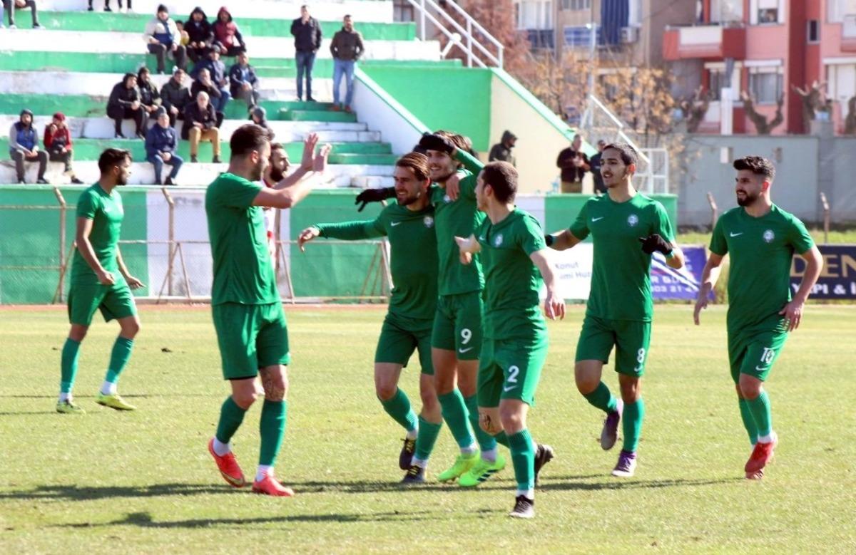 Salihli Belediyespor yeniden &ccedil;ıkışa ge&ccedil;mek istiyor