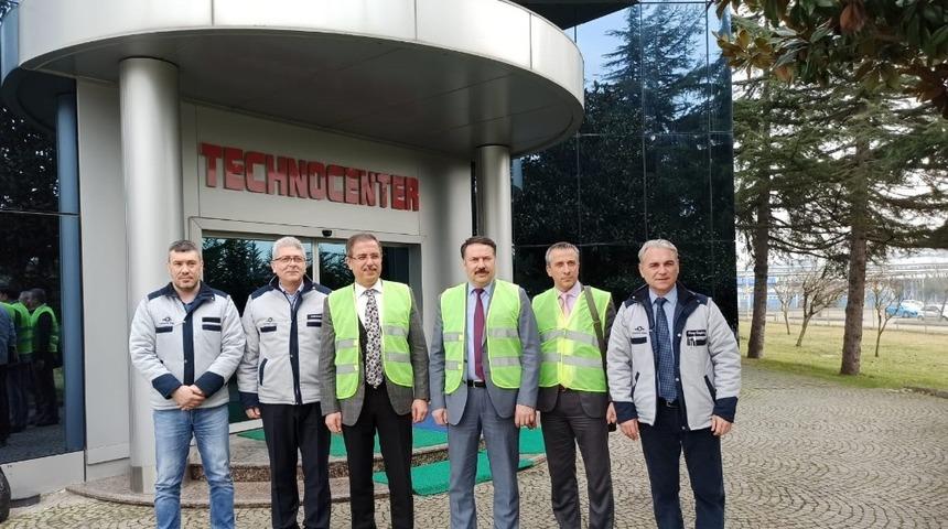 D&uuml;zce Vali Yardımcısı Tatoğlu&rsquo;ndan Standard Profil&rsquo;e ziyaret