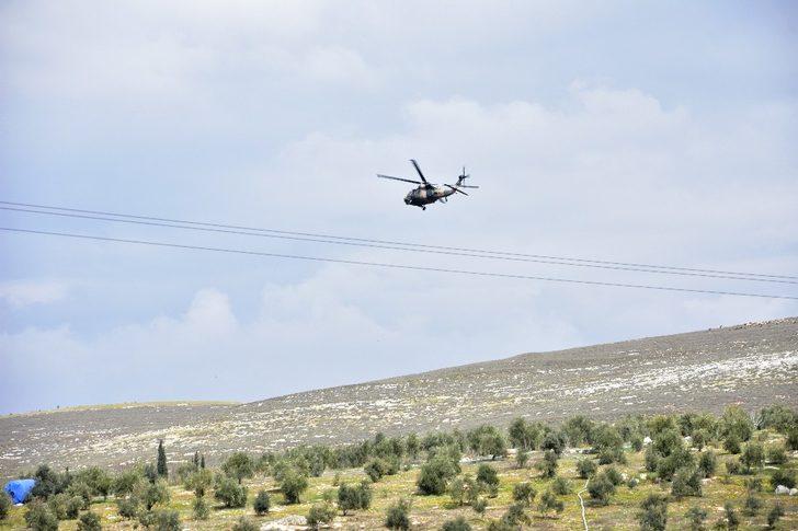 Sınırda askeri helikopter hareketliliği G3