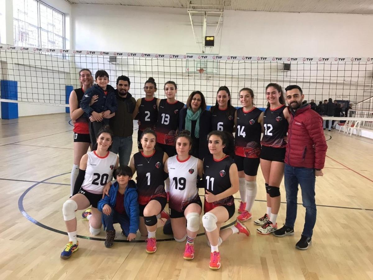 Van B&uuml;y&uuml;kşehir Belediyesi Kadın Voleybol Takımı 1. lig yolunda
