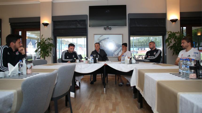 Ahmet Nur Çebi'den takıma moral ziyareti