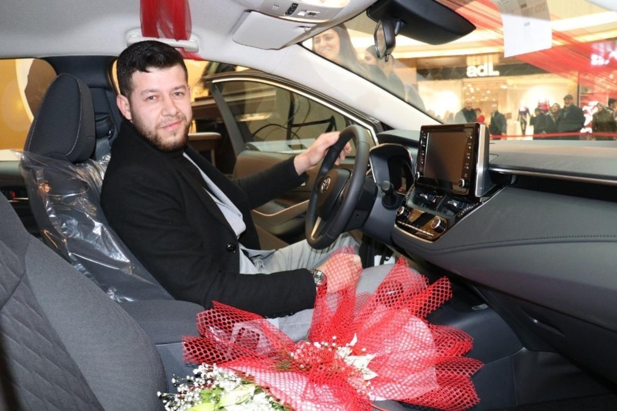 600 TL&rsquo;lik alış veriş ile 200 bin TL değerinde aracın sahibi oldu
