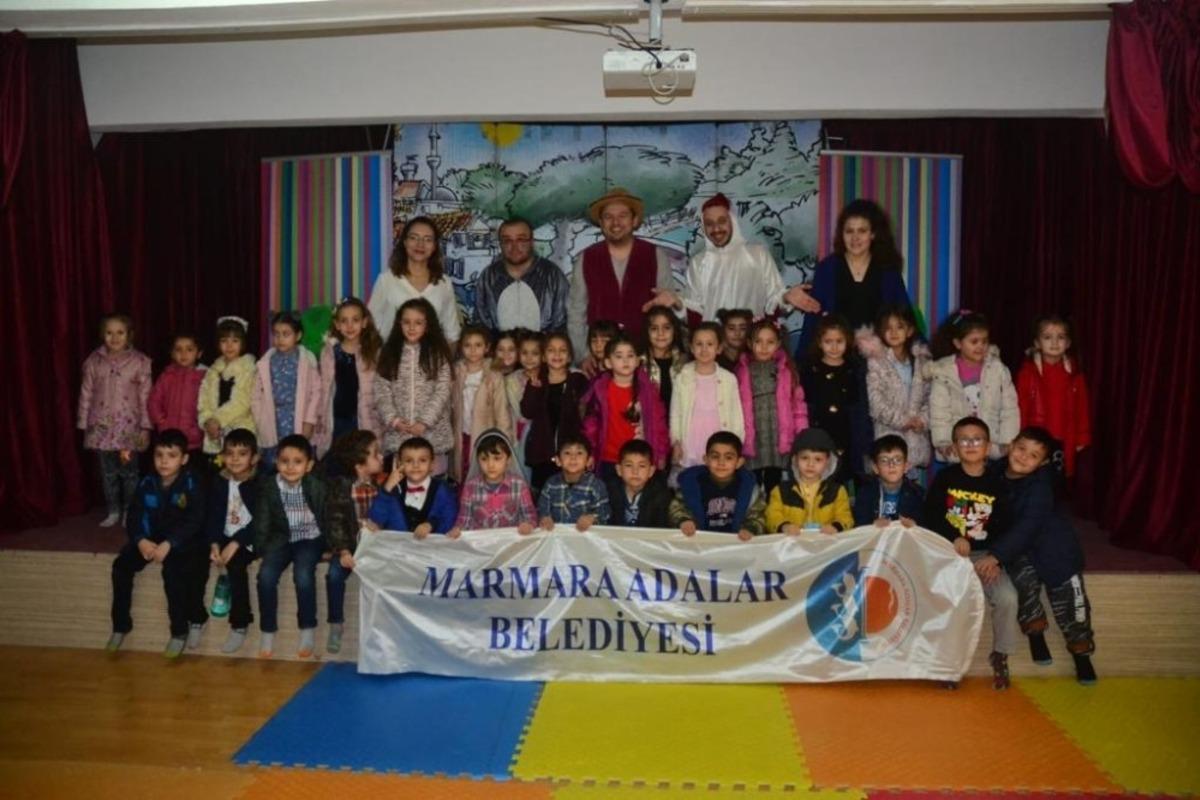 &Ouml;ğrencilere m&uuml;zikal tiyatro