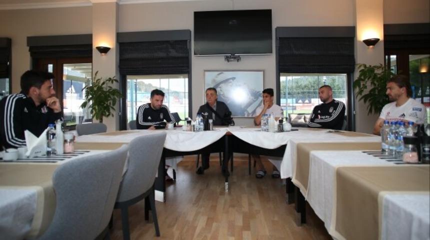 Ahmet Nur Çebi'den derbi öncesi motivasyon konuşması!