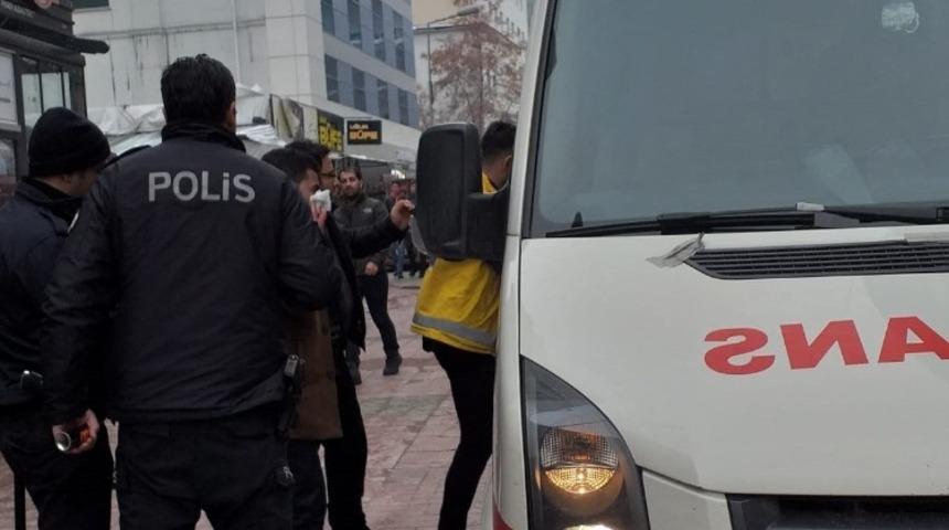 Van’da bıçaklı kavga: 2 yaralı