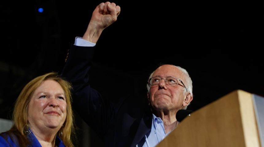 Nevada ön seçimlerini Sanders kazandı