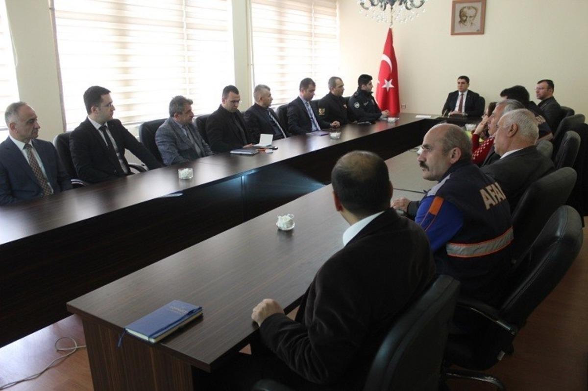 G&ouml;yn&uuml;cek&rsquo;te Afet M&uuml;dahale Toplantısı yapıldı