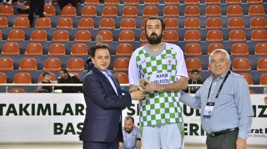 Mamak Belediye’de Mustafa Baki Görür bin sayı barajını geçti