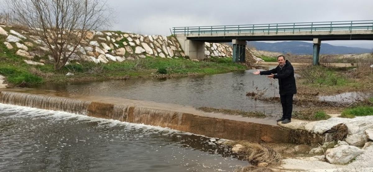 Yağışlar K&uuml;&ccedil;&uuml;k Menderes&rsquo;i suya boğdu