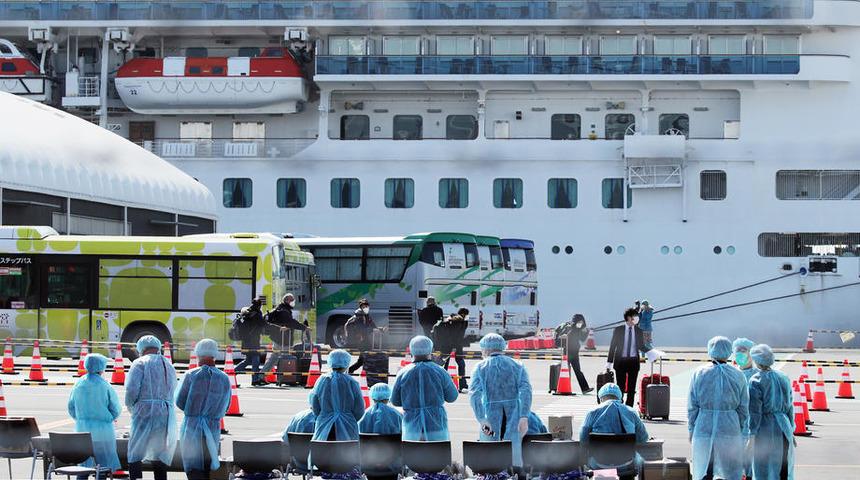 Rusya, Japonya'daki gemiden 8 vatandaşını tahliye etti