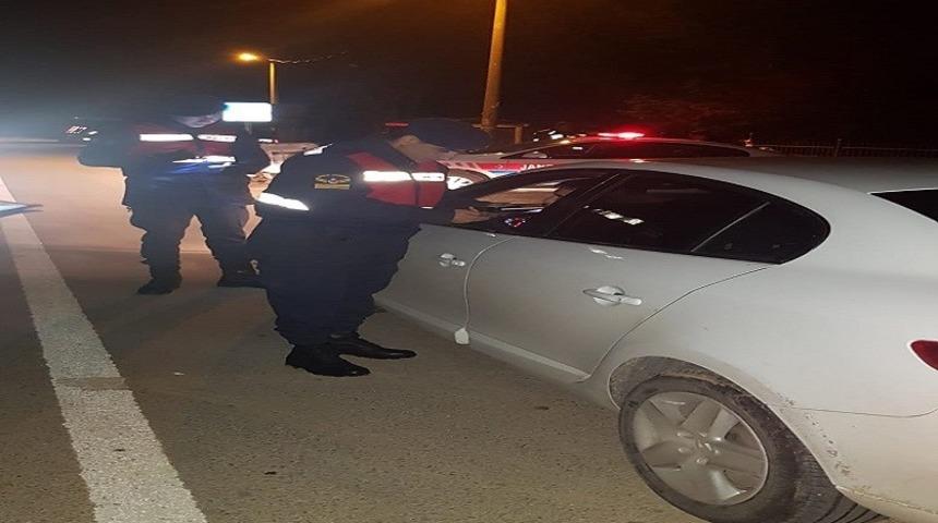 Jandarmadan s&uuml;r&uuml;c&uuml;lere alkol denetimi