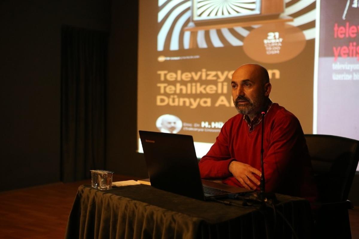 &lsquo;Televizyonun Tehlikeli D&uuml;nya Algısı&rsquo; OSM&rsquo;de konuşuldu
