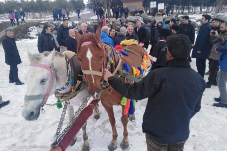 Kültür ve Turizm Bakanı Mehmet Nuri Ersoy Eskimo usulü balık avladı G4