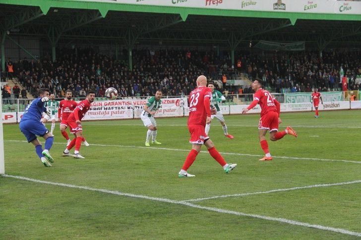 TFF 1. Lig: Giresunspor: 0 - EH Balıkesirspor: 2 (İlk yarı sonucu) G4
