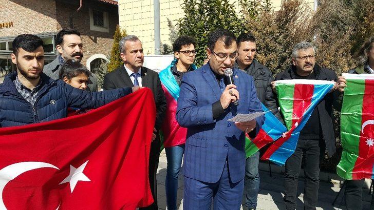 Eskişehir Azerbaycanlılar Derneği tarafından ‘Hocalı Soykırımı’ fotoğraf sergisiyle anıldı G1