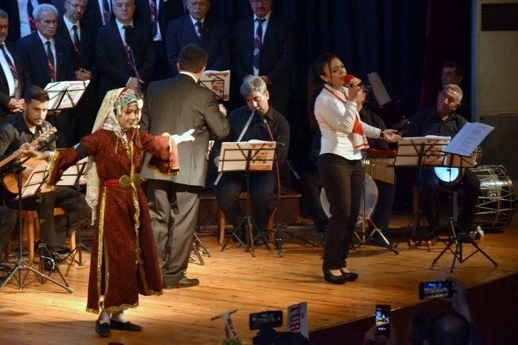 Nazilli’de ‘Bizden Türküler’ dinleyenleri coşturdu G3