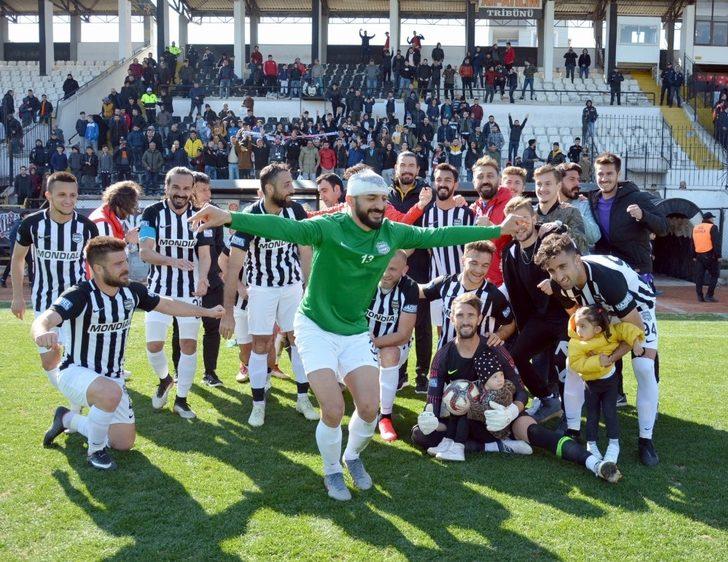 TFF 3. Lig: Nazilli Belediyespor: 7 Darıca Gençlerbirliği: 2 G3