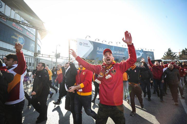 Galatasaray taraftarı Kadıköy'de! G3