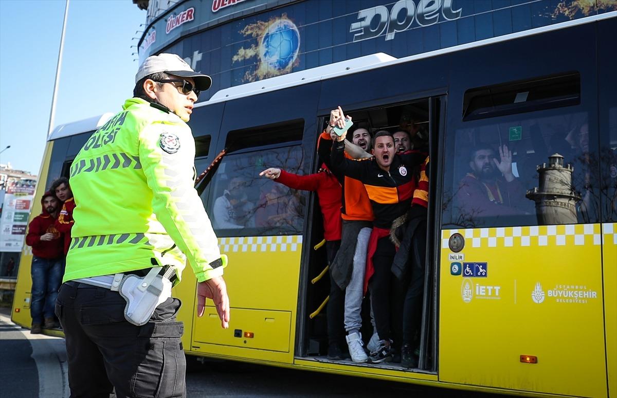 Galatasaray taraftarı Kadık&ouml;y'de!