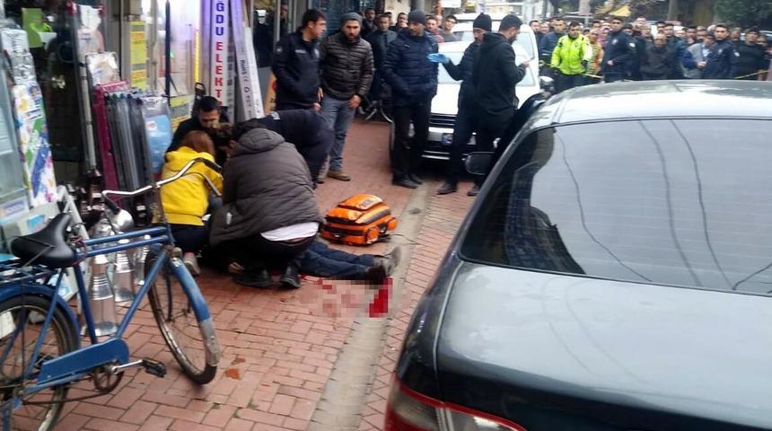 Küfürlü mesaj cinayetinde dayı ve yeğeni tutuklandı