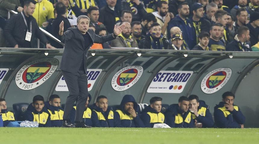 SON DAKİKA: Derbide Ersun Yanal'a kırmızı kart &ccedil;ıktı!