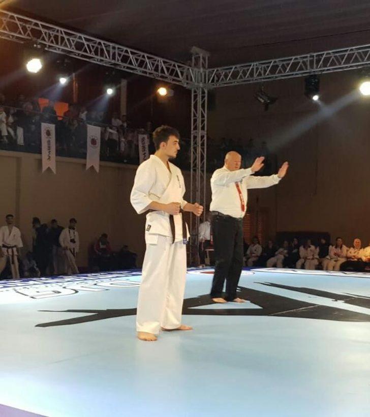 Devrekli sporcular Ashihara Karate Avrupa Şampiyonasında derece aldı G5