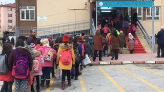 Elazığ'da depremin ardından ilk ders zili çaldı