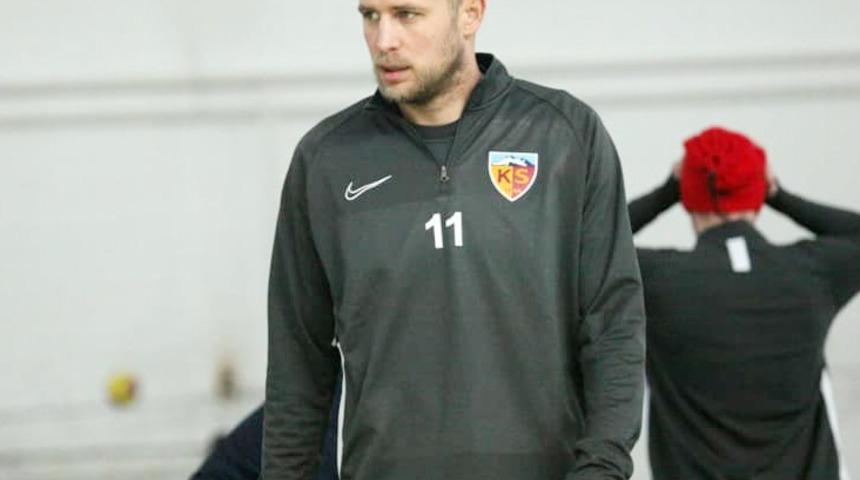 Kayserispor&rsquo;un golc&uuml;s&uuml; Artem Kravets: "1 puan teselli oldu"