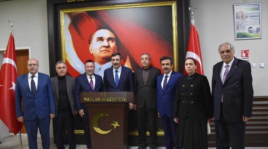 AK Parti Genel Başkan Yardımcısı Yılmaz&rsquo;dan Başkan Beyoğlu&rsquo;na ziyaret