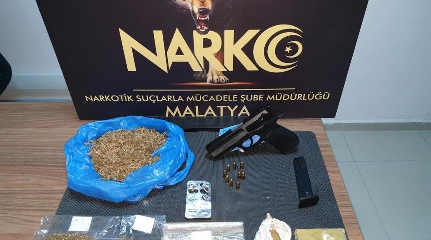 Uyuşturucu tacirlerine operasyon: 10 tutuklama