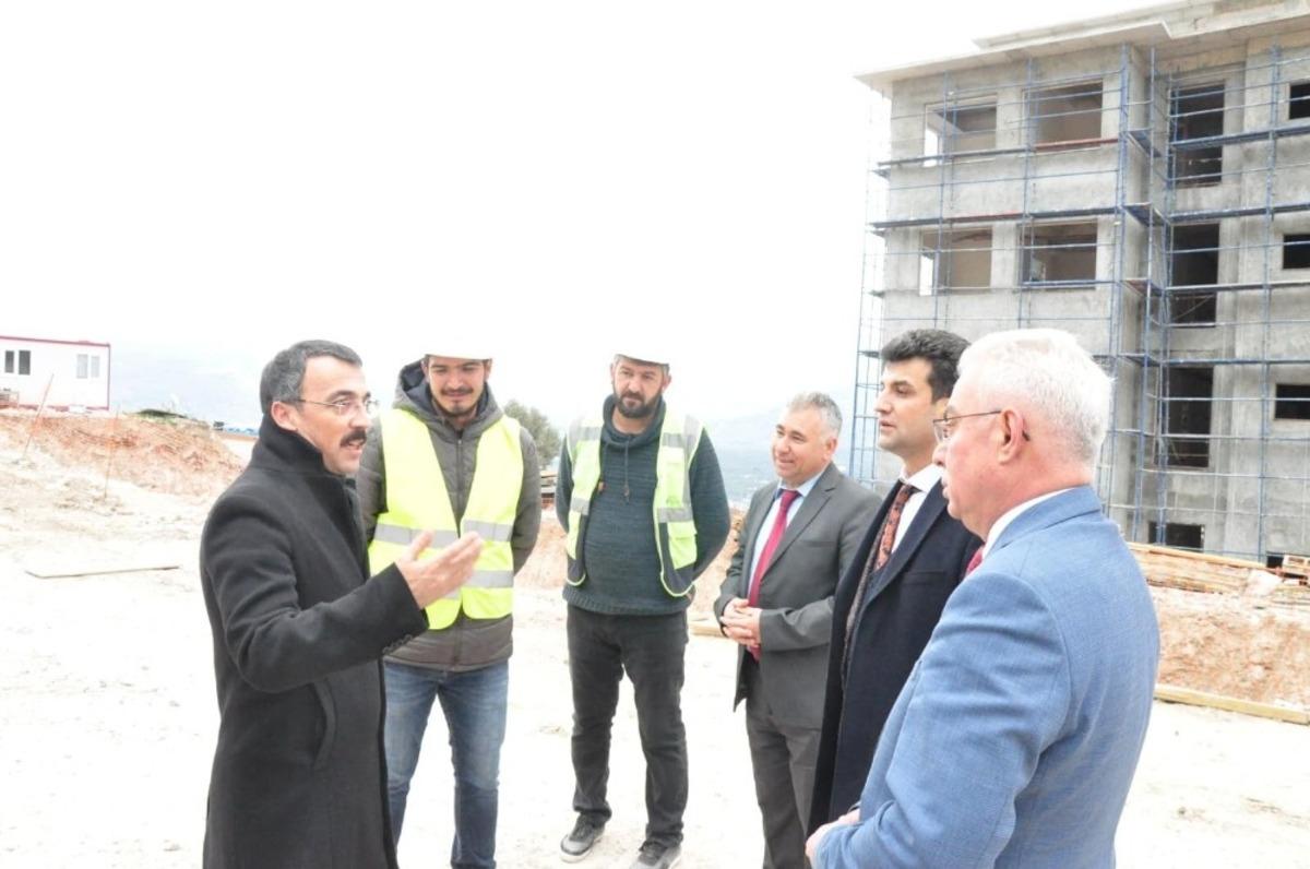 Milas&rsquo;ta &uuml;&ccedil; ayrı mahalleye okul binası yaptırılıyor