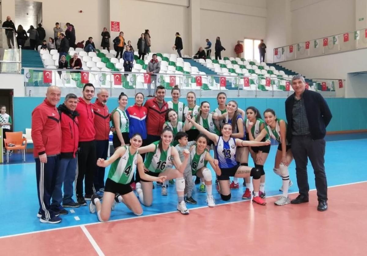 Salihli&rsquo;nin Sultanları, filede ligi 4. sırada bitirdi