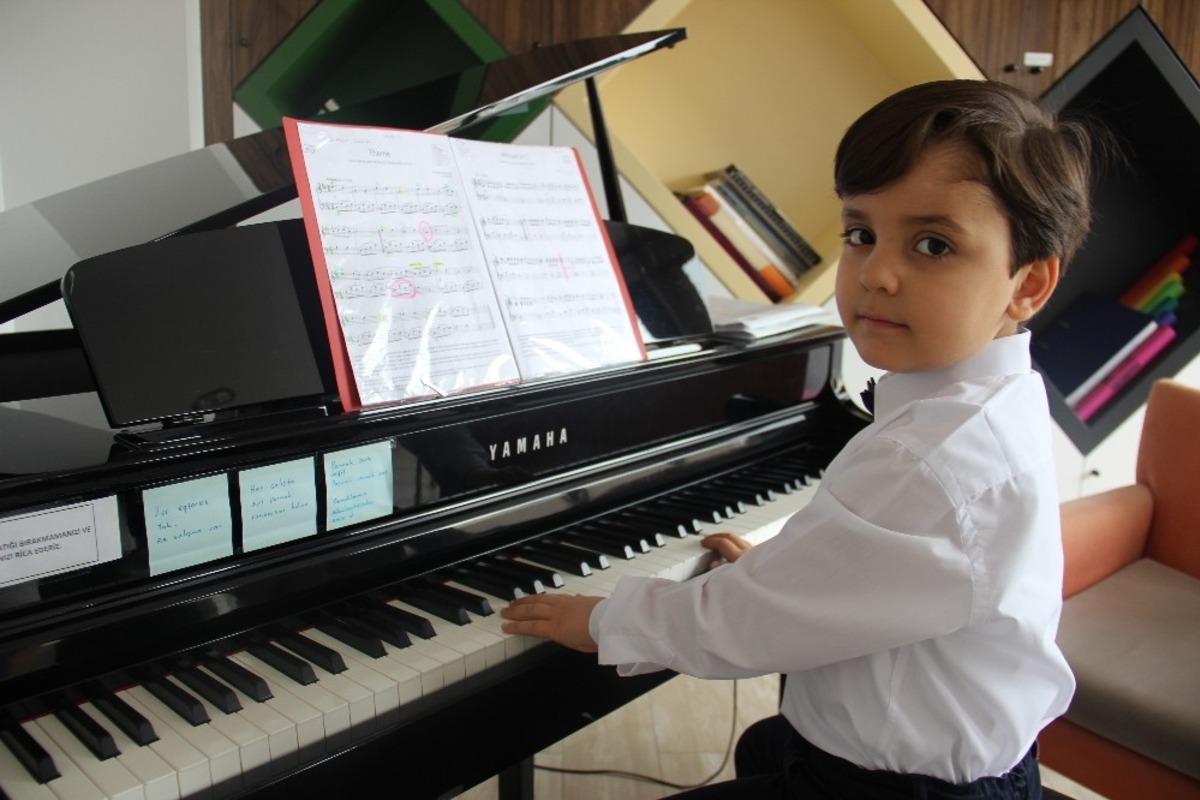 4,5 yaşında merak sardı, 6 yaşında usta oldu