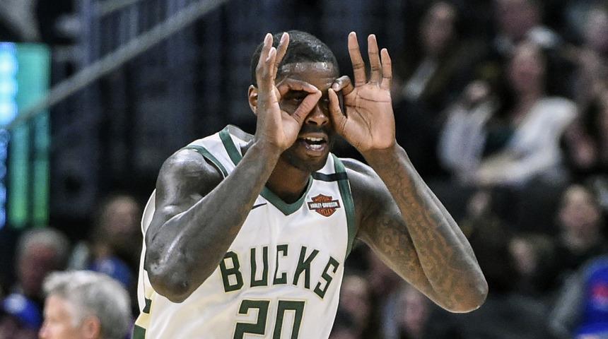 Milwaukee Bucks, NBA'de play-offlara ulaşan en erken takım oldu