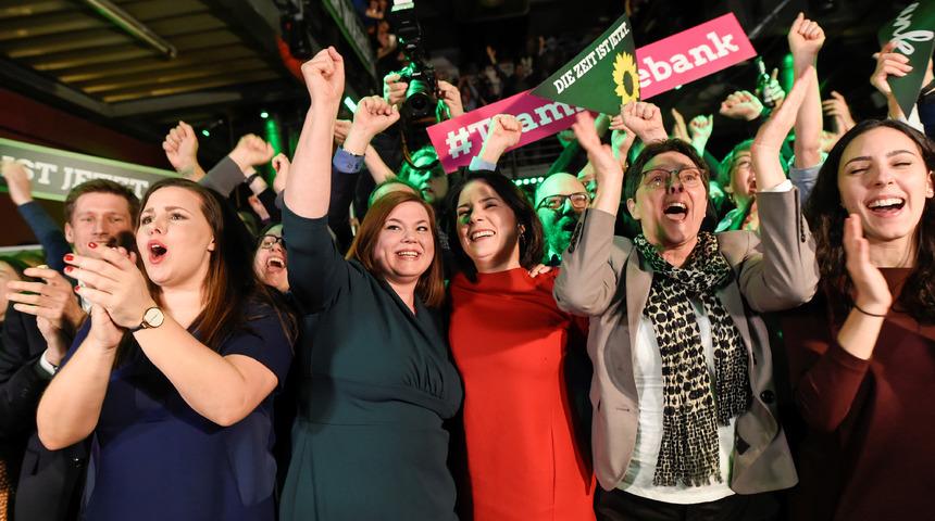 Almanya'da Yeşiller büyük zafer kazandı