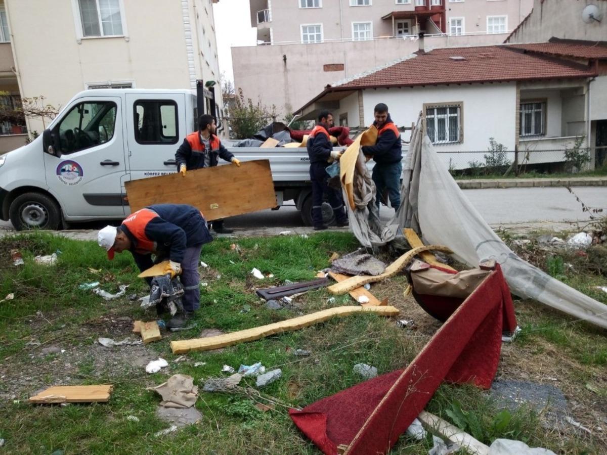 K&ouml;rfez&rsquo;de atık malzemeler toplanıyor