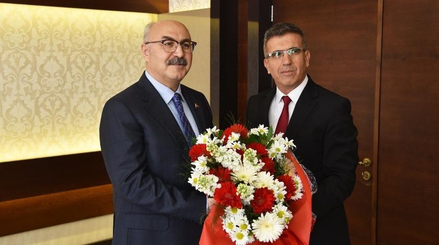 Vergi Dairesi Başkanı M&uuml;sevitoğlu, Vali K&ouml;şger&rsquo;i ziyaret etti