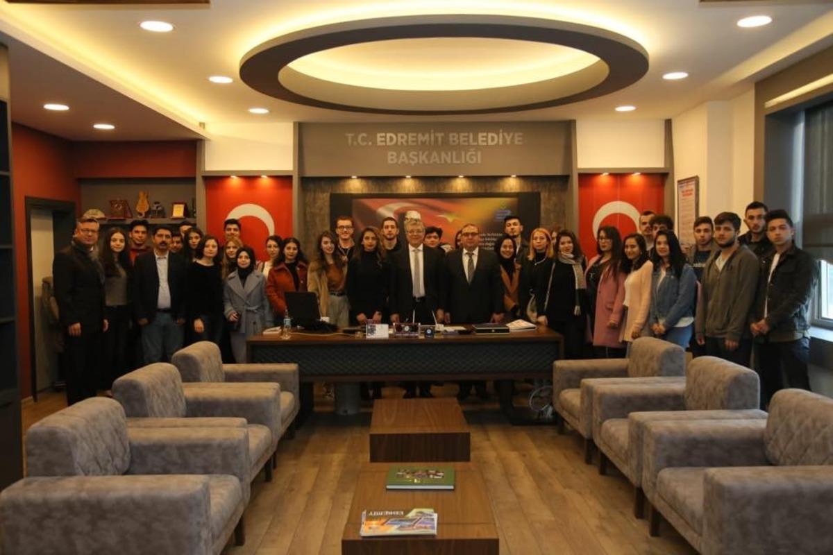 Gen&ccedil; havacılardan Başkan Arslan&rsquo;a teşekk&uuml;r