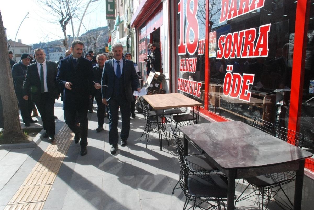 Tokat&rsquo;ta kaldırım işgaline savaş a&ccedil;ıldı