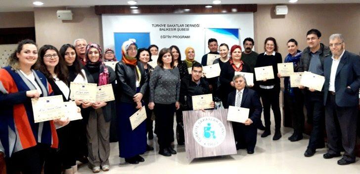 Engelsiz bilinçlendirme eğitimi yapıldı G1