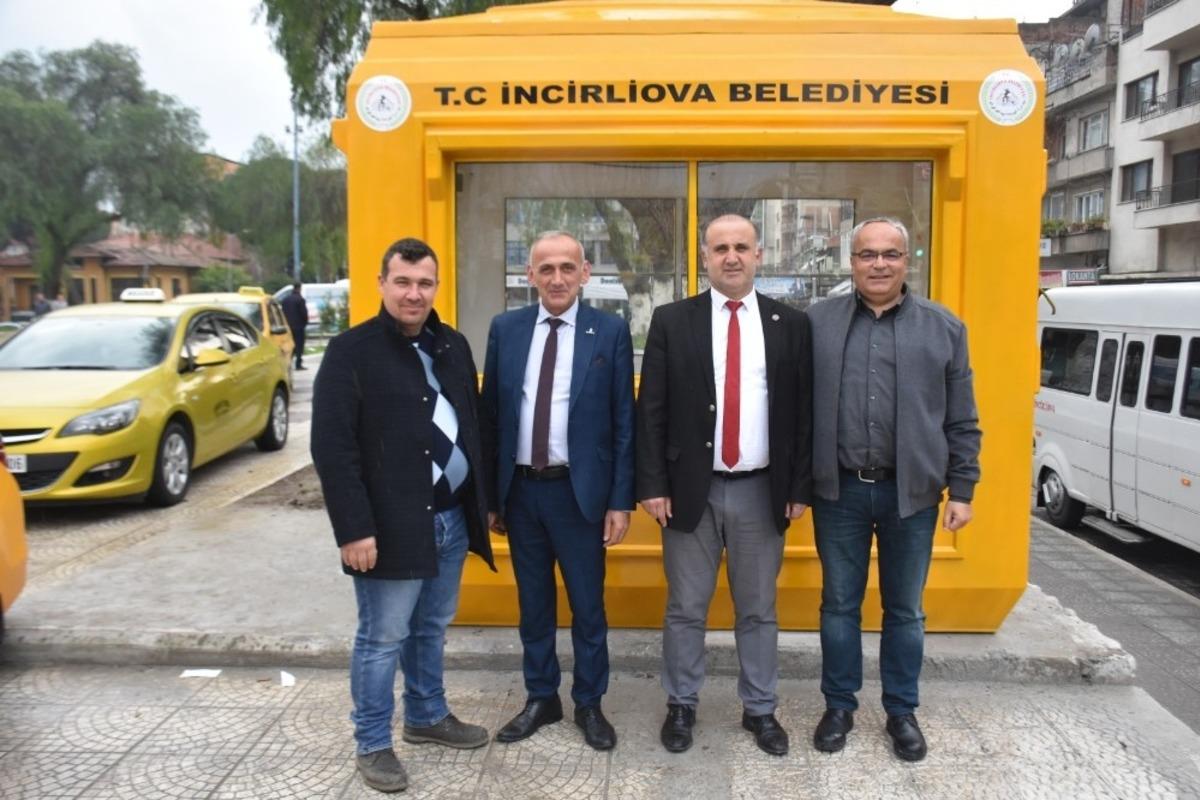 İncirliovalı taksicilerin durak sorununu Başkan Kaya &ccedil;&ouml;zd&uuml;
