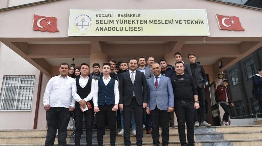 Başkan &Ouml;zl&uuml;, "Geleceği gen&ccedil;ler tesis edecek"