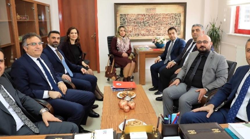 GA&Uuml;N&rsquo;de T&uuml;rk&ccedil;e s&ouml;z varlığı projesi toplantısı