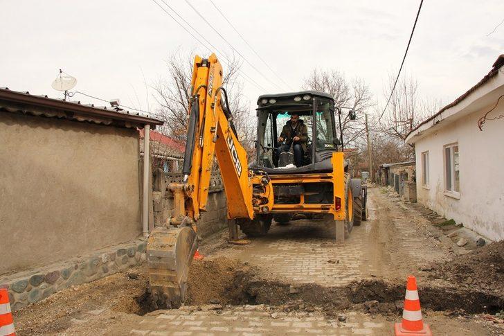 Adliye Mahallesi’nin içmesuyu altyapısı yenileniyor G3