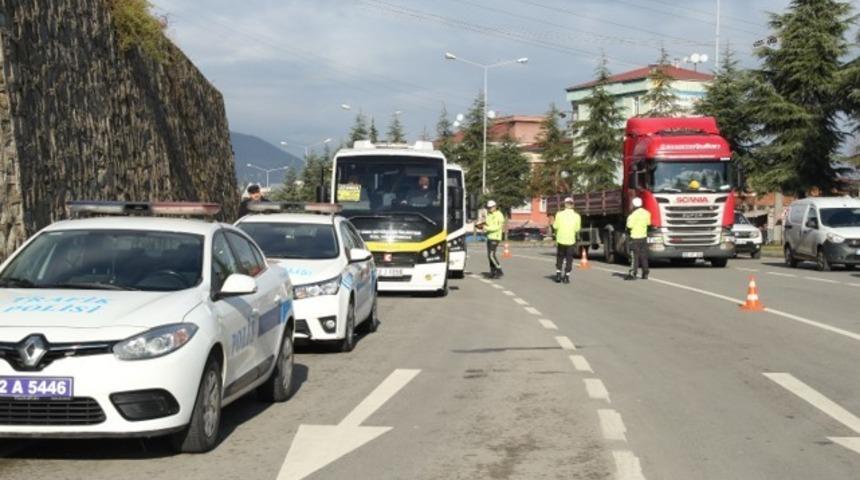 Ordulu s&uuml;r&uuml;c&uuml;ler hız limitlerine uymuyor