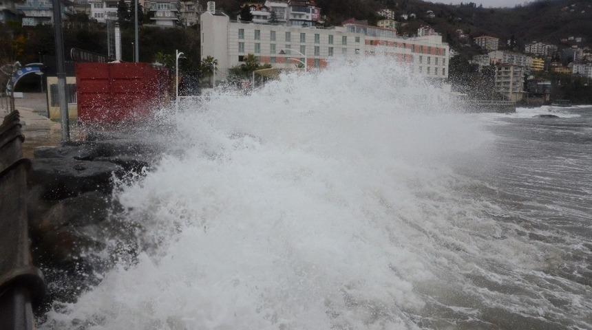 Valilikten ’şiddetli fırtına’ uyarısı