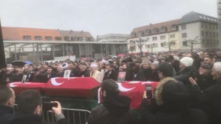  Hanau'da ırkçı saldırının kurbanları son yolculuklarına uğurlandı G3