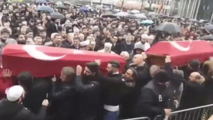 Hanau'da ırkçı saldırının kurbanları son yolculuklarına uğurlandı G4